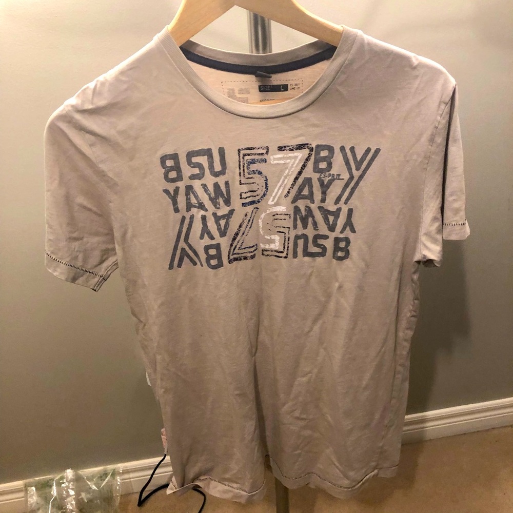 VGC Esprit men’s t-shirt in size M slim fit!!